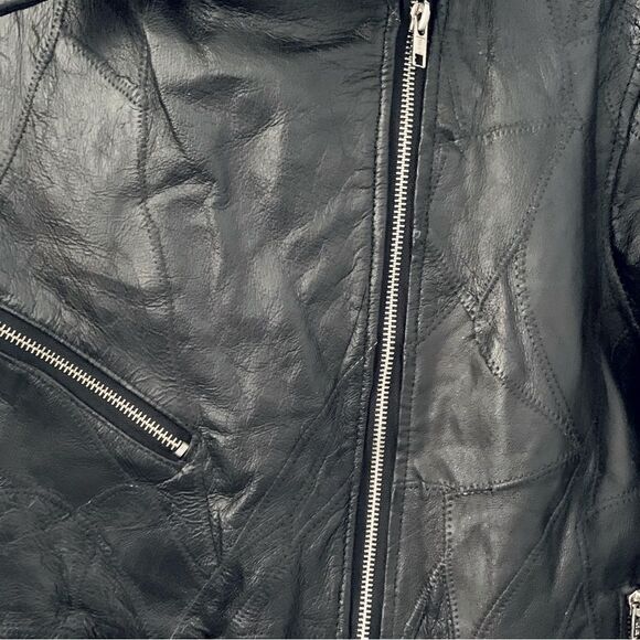 Vintage
Black Leather Patched God Bless America Motorcycle Jacket Size Medium - Picture 3 of 16